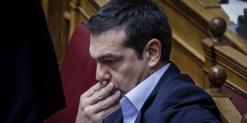 Public Issue: Καταρρέουν τα ποσοστά κυβέρνησης και Τσίπρα